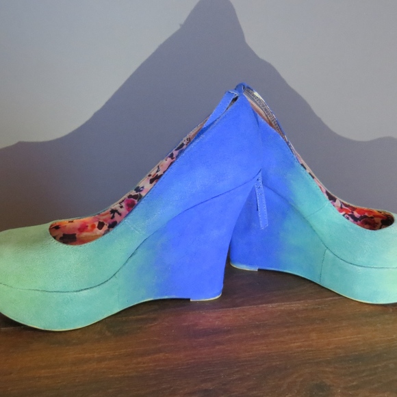 Teal Blue Ombre Wedges - Picture 4 of 8
